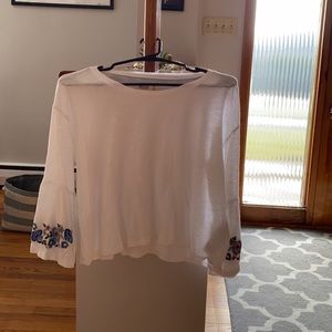 Hollister Shirt with embroidered sleeves!!